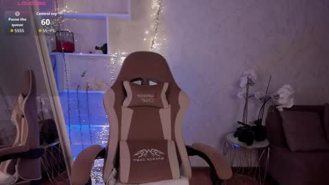 Lucy online show from 10/01/25, 10:54