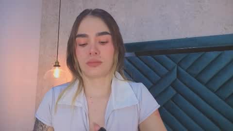 Snapshot of lucyvega4 chatting on 09/13/25, 04:01 Lucy online show from 09/13/25, 04:01