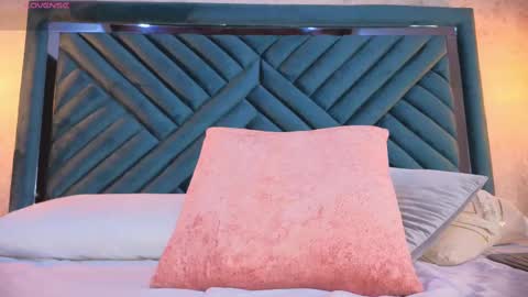 Snapshot of lucyvega4 chatting on 09/26/25, 04:49 Lucy online show from 09/26/25, 04:49