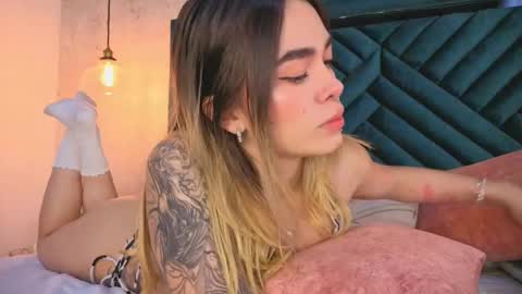 Snapshot of lucyvega4 chatting on 09/28/25, 03:56 Lucy online show from 09/28/25, 03:56