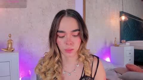 Snapshot of lucyvega4 chatting on 10/19/25, 03:51 Lucy online show from 10/19/25, 03:51