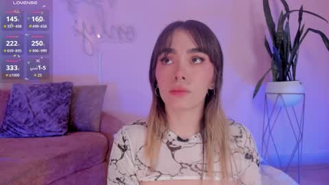 Snapshot of lucyvega4 chatting on 11/22/25, 03:49 Lucy online show from 11/22/25, 03:49