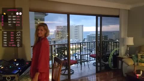 Lucy Vybes and Go-Gert online show from 12/19/25, 04:08