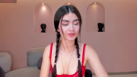 Snapshot of lucyweiss_ chatting on 09/18/25, 08:44 Lucy online show from 09/18/25, 08:44