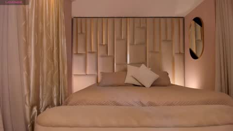 Snapshot of lucyweiss_ chatting on 10/10/25, 09:58 Lucy online show from 10/10/25, 09:58