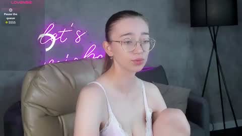 Snapshot of lucyy_green chatting on 07/28/26, 12:40 Lucy online show from 07/28/26, 12:40