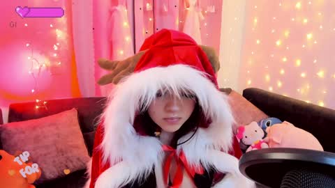 LUCYY FROM HOME  online show from 12/24/24, 02:10