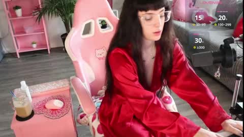 Lucy online show from 03/28/26, 07:13