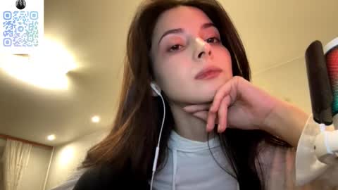 Mika online show from 03/15/26, 02:12