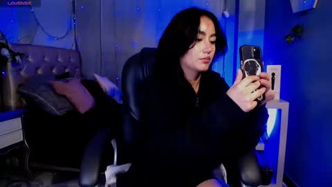 Snapshot of ludokitty chatting on 12/14/25, 03:12 LUDOVICA online show from 12/14/25, 03:12