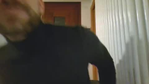 Snapshot of ludovichi chatting on 01/29/25, 09:39 ludovichi online show from 01/29/25, 09:39