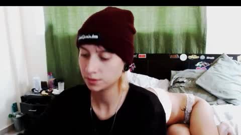 lugiiz05_ online show from 11/16/25, 03:50