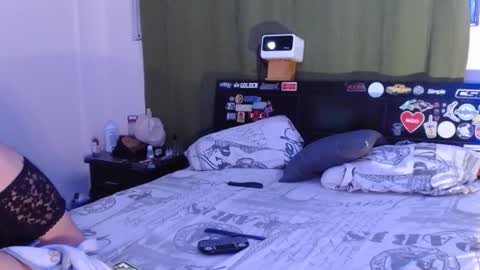 lugiiz05_ online show from 12/04/25, 05:39