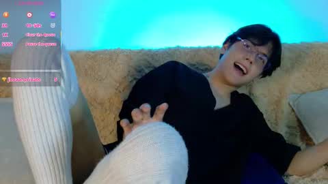 Snapshot of lui_x_dust chatting on 02/21/26, 03:29 Lui online show from 02/21/26, 03:29