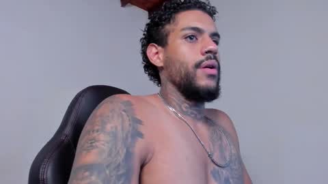 Luigi Vitale online show from 02/25/26, 01:04