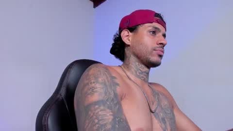 Luigi Vitale online show from 04/22/26, 01:41