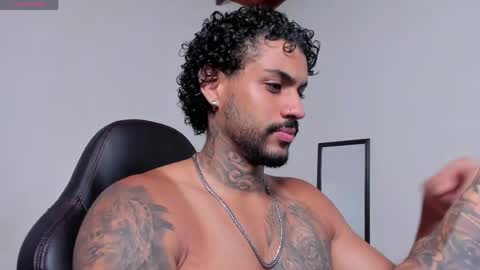 Snapshot of luigi1_ chatting on 05/30/26, 02:19 Luigi Vitale online show from 05/30/26, 02:19