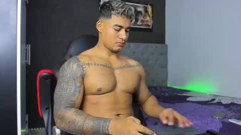 Snapshot of luigi_hot_ chatting on 09/12/25, 02:11 Luigi Independent model online show from 09/12/25, 02:11