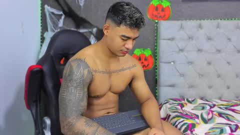 Snapshot of luigi_hot_ chatting on 10/16/25, 10:05 Luigi Independent model online show from 10/16/25, 10:05