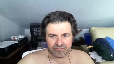 Snapshot of luigijohn chatting on 05/11/26, 05:21 LUIGIJOHN online show from 05/11/26, 05:21