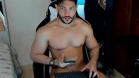 luis_baptista online show from 12/06/24, 08:18