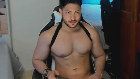 luis_baptista online show from 10/19/25, 07:58