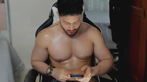 luis_baptista online show from 10/21/25, 02:45