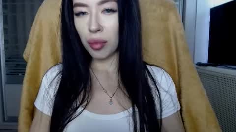 luisa lovedom online show from 02/23/26, 12:35