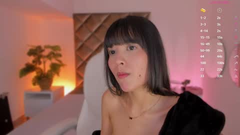 L U I S A online show from 09/22/25, 07:49