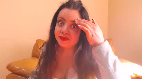 Cassie online show from 03/10/25, 10:48