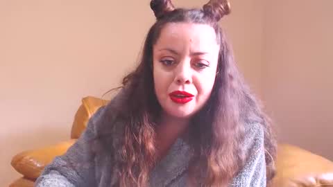 Cassie online show from 09/19/25, 02:29