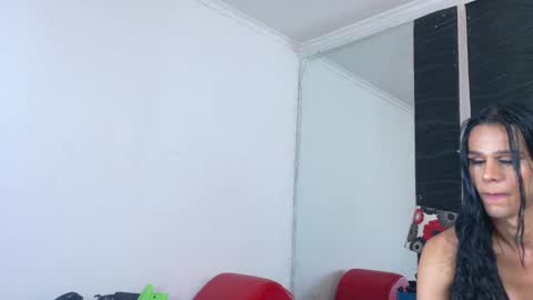 Snapshot of luisana_smith chatting on 10/01/25, 08:20 luisana_smith online show from 10/01/25, 08:20