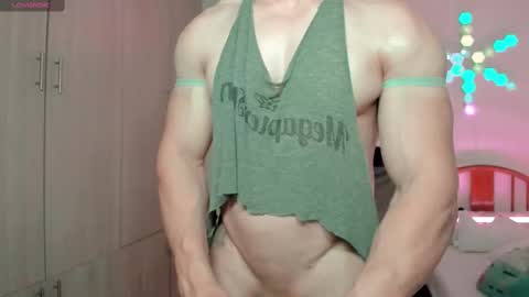 Snapshot of luisfernikesportboy chatting on 02/25/25, 10:29 Luis Fer PVT IS OPEN online show from 02/25/25, 10:29