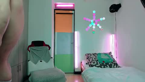 Snapshot of luisfernikesportboy chatting on 01/16/26, 04:22 Luis Fer PVT IS OPEN online show from 01/16/26, 04:22