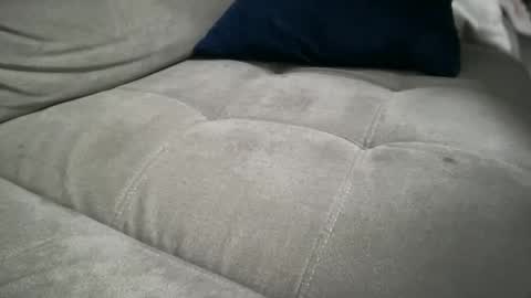 luismi2104 online show from 06/18/26, 04:24