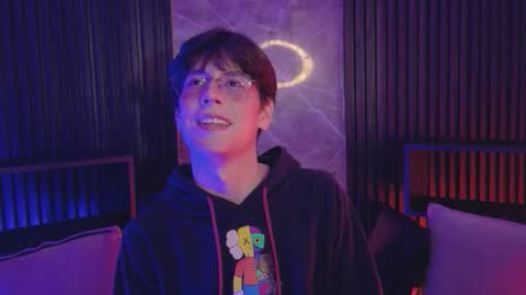 luixdust1 online show from 09/17/25, 05:31