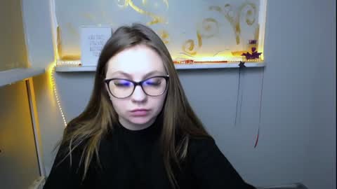 Snapshot of luizaheems_ chatting on 12/23/24, 07:49 Luiza online show from 12/23/24, 07:49