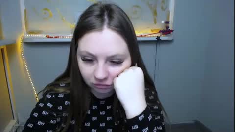 Snapshot of luizaheems_ chatting on 03/08/25, 08:11 Luiza online show from 03/08/25, 08:11