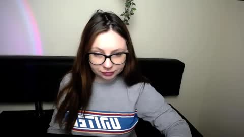 Luiza online show from 04/24/26, 06:27