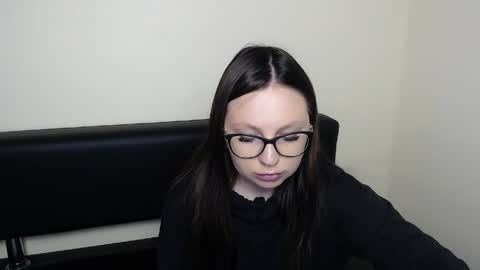 Snapshot of luizaheems_ chatting on 05/20/26, 06:19 Luiza online show from 05/20/26, 06:19