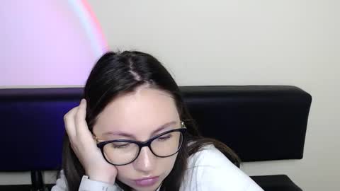 Snapshot of luizaheems_ chatting on 06/16/26, 06:27 Luiza online show from 06/16/26, 06:27