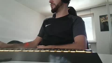 lukasschoetz online show from 01/06/26, 12:31