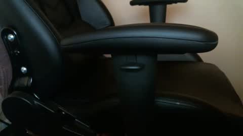 luke7711 online show from 12/31/24, 12:54