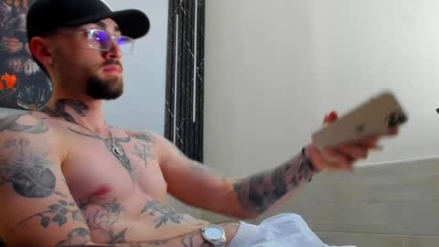 LUKE online show from 02/15/25, 04:45