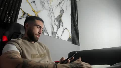 LUKE online show from 09/09/25, 01:21