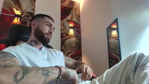 LUKE online show from 10/03/25, 01:08