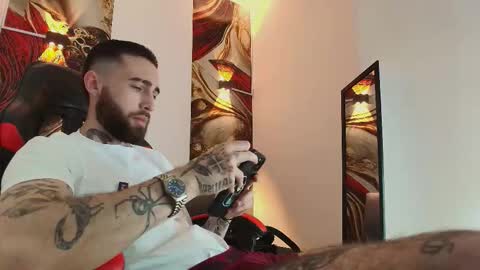 LUKE online show from 10/20/25, 01:22