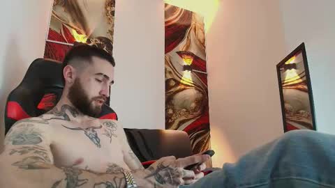 LUKE online show from 10/22/25, 03:51