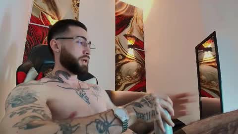 LUKE online show from 11/14/25, 01:21