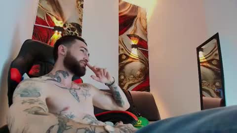 LUKE online show from 11/20/25, 01:11